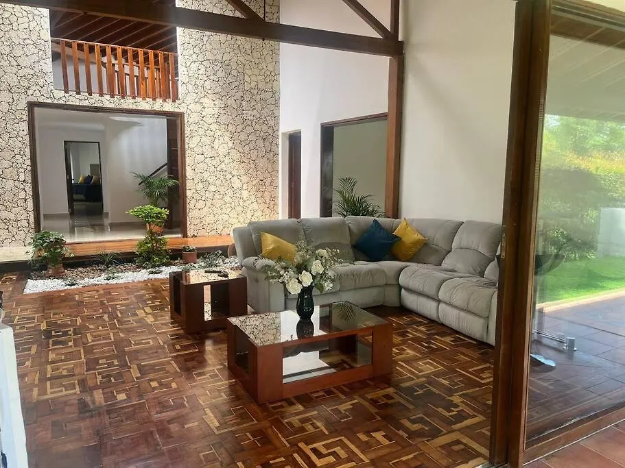 Casa De Lujo Con Jacuzzi Y Desayuno Incluido Apartment Envigado Colombia
