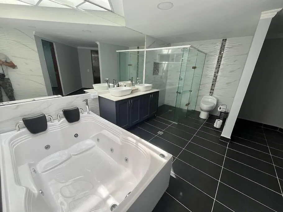 Casa De Lujo Con Jacuzzi Y Desayuno Incluido Apartment Envigado
